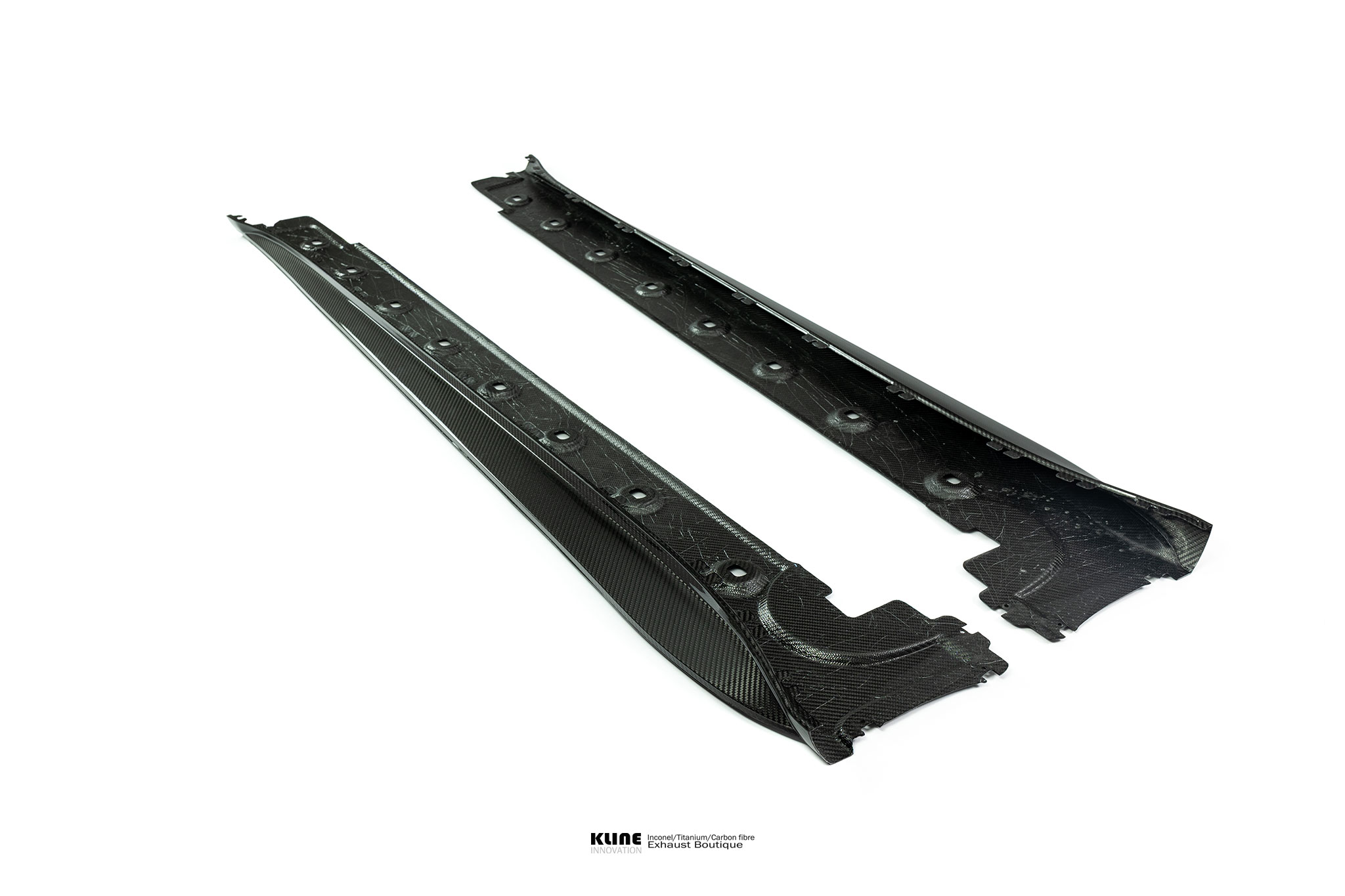 Porsche 992 GT3 2x2 twill carbon fiber side skirts Porsche 992 GT3 2x2 twill carbon fiber side skirts