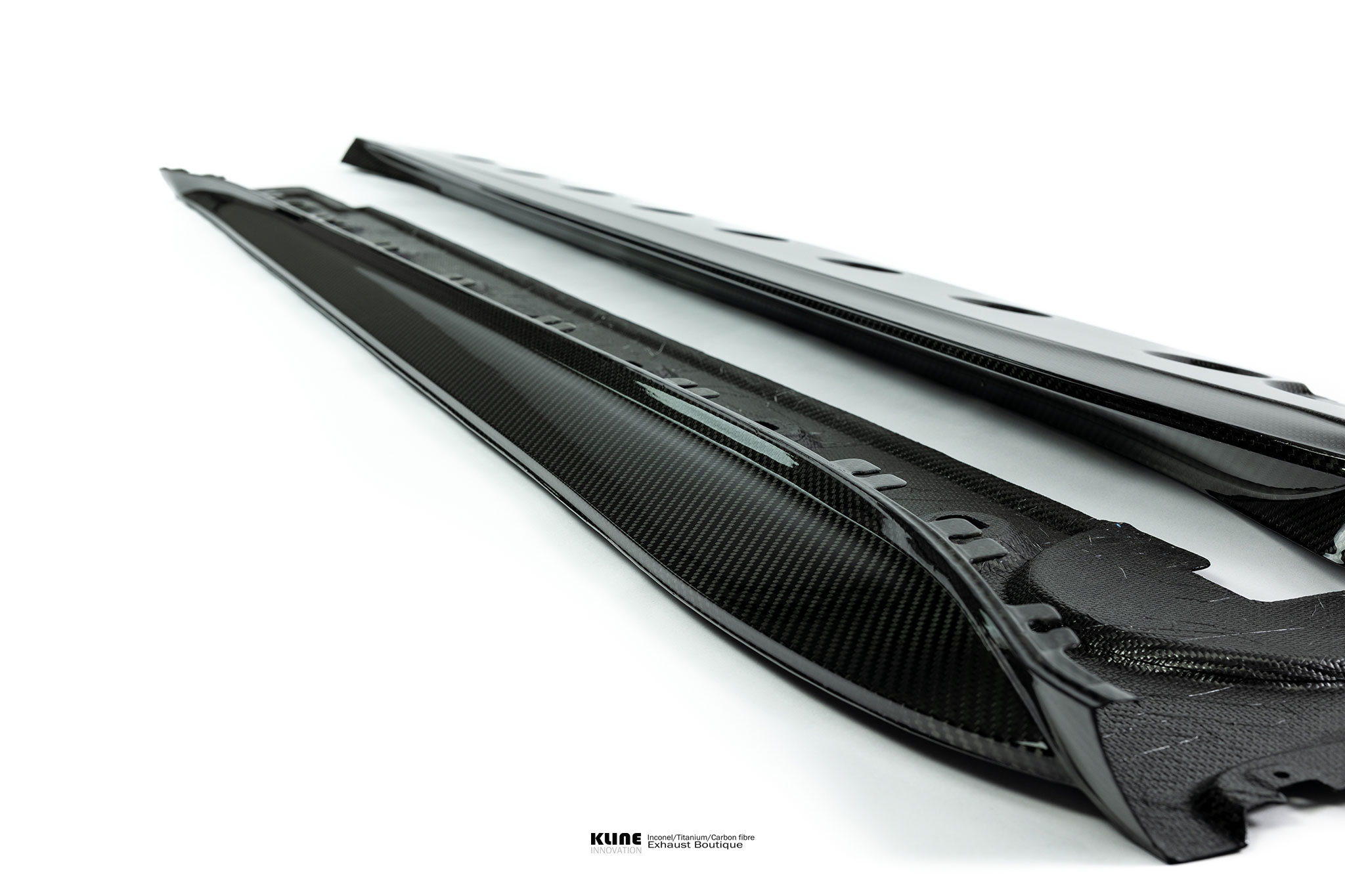 Porsche 992 GT3 2x2 twill carbon fiber side skirts Porsche 992 GT3 2x2 twill carbon fiber side skirts
